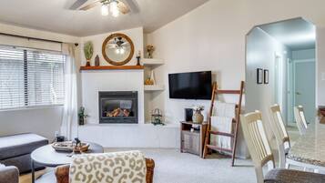 Mökki (3 Bedrooms) | Sisätilat