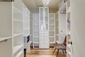 Apartment (2 Bedrooms) | Interior - Golf Course, Pool Access: Palm Desert Condo! (Palm Desert)