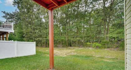 Glen Burnie Vacation Rental w/ Private Deck!