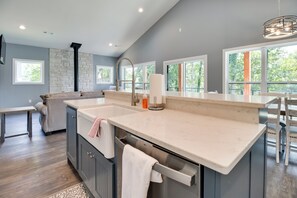 House (2 Bedrooms) | Interior - Modern Norfork River Cabin Rental w/ Shared Dock! (Mountain Home)