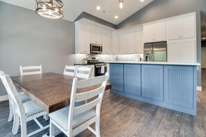 House (2 Bedrooms) | Interior - Modern Norfork River Cabin Rental w/ Shared Dock! (Mountain Home)