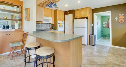 20 Mi to Austin: Texas Farmhouse on 10 Acres