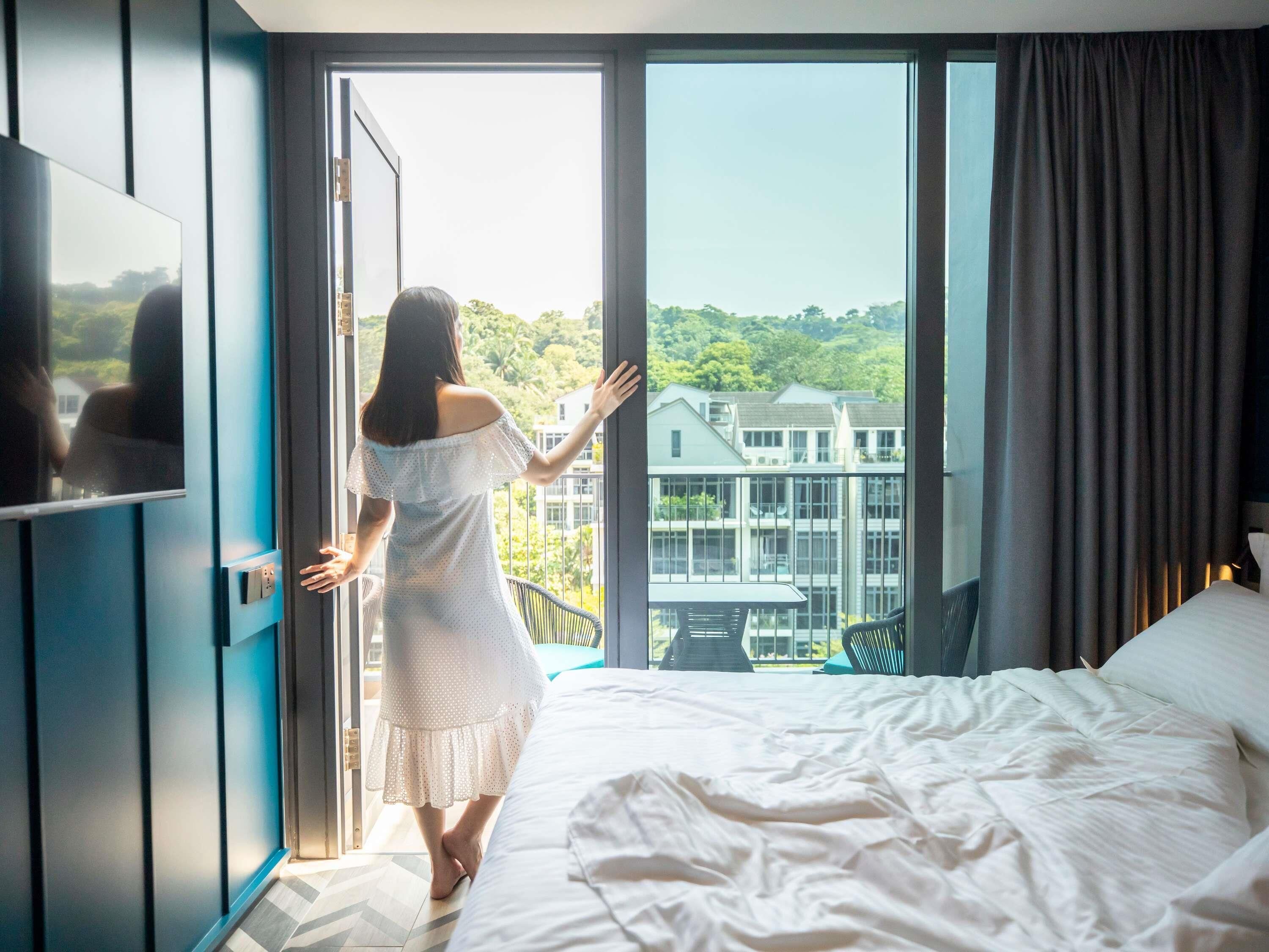 Deluxe-Zimmer, 1 Doppelbett, Balkon | Zimmersafe, individuell eingerichtet, laptopgeeigneter Arbeitsplatz