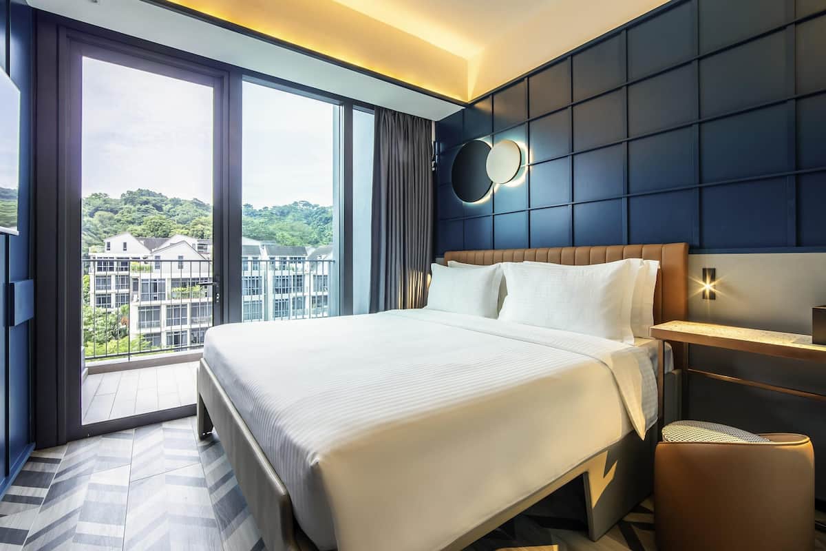 ห้องดีลักซ์, เตียงใหญ่ 1 เตียง, ระเบียง | ตู้นิรภัยในห้องพัก, พื้นที่ทำงานแบบใช้แล็ปท็อป, ผ้าม่านกันแสง