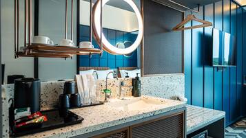 In-room safe, individually furnished, laptop workspace, blackout drapes