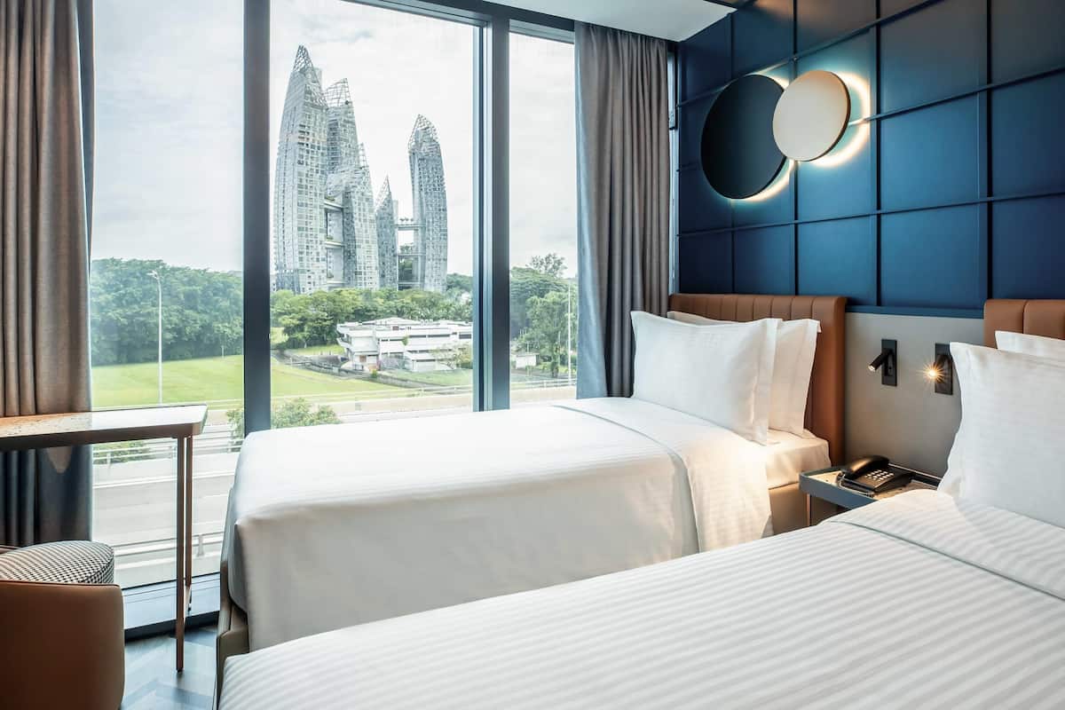 Rom – superior, 2 enkeltsenger | Safe på rommet, individuelt innredet og skrivebord for bærbar PC