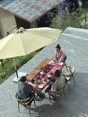 Free daily continental breakfast