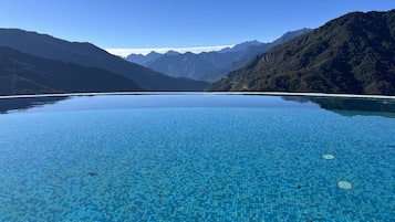 Piscina externa