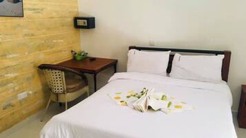 Standard Double Room | Free WiFi