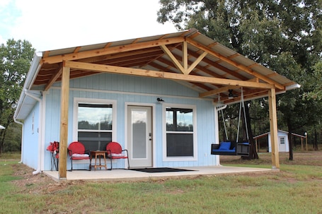 Exterior. Escape To Nature’s Embrace:
Uncle Joe's Creek Retreat - Ruby's Cabin