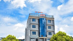 Exterior - Eliper Hotel (Gatura)