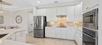 5-Star ⭐️ Single-Family Home in Resort-Style Community with Golf Included!