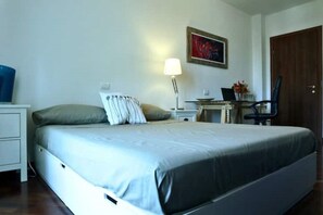 2 bedrooms - [Free Parking & Double Balcony] Dolphin House (Toscana)