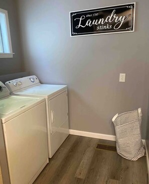 Interior - La casita adventures! Memphis Bungalow  (Memphis)