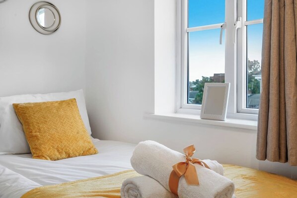 3 bedrooms, iron/ironing board, travel cot, WiFi