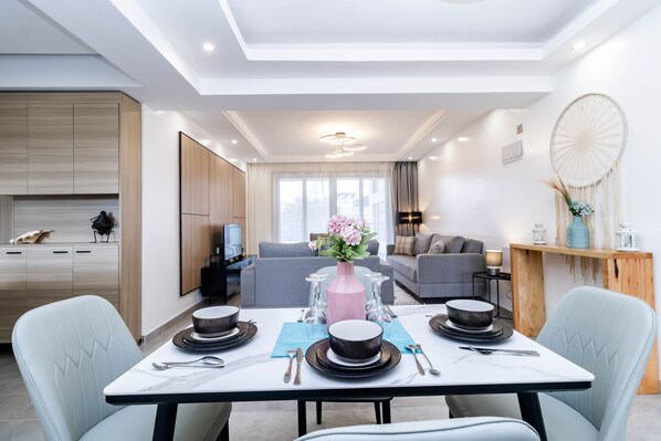 Dining - Stylish 3 Bedroomed City Apartment (Nairobi)