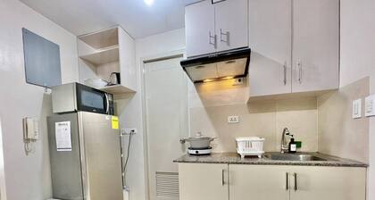 Inviting 2-bed Apartment in Mandaluyong