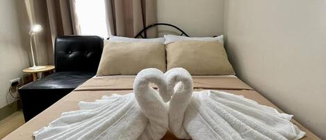 2 bedrooms, free WiFi, bed sheets