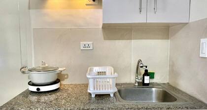 Apartment Sleeps 6 With Netflix