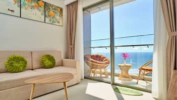 Superior Apartment | Terrace/patio