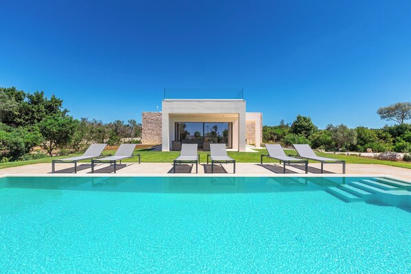 Piscina stagionale all'aperto