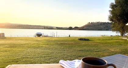 LAKE ESCAPE - Waterfront Property
