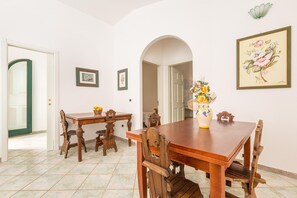 Apartment | Dining room - 3388 Scali di Leuca by Barbarhouse (Castrignano del Capo)