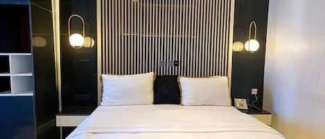 Quarto luxo | 1 quarto, cofres nos quartos, Wi-Fi de cortesia