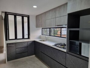 Fridge, microwave, oven, coffee/tea maker