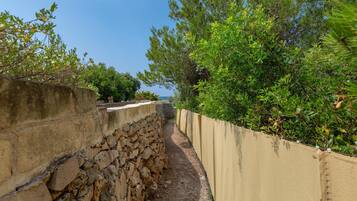 Khuôn viên nơi lưu trú