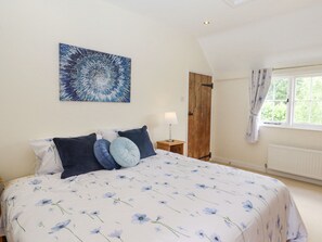 3 bilik tidur, dihias secara berasingan 