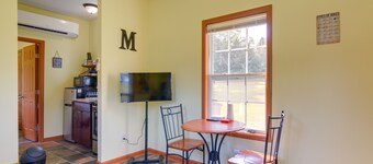 Quiet Millington Tiny House Near Naval Air Base!