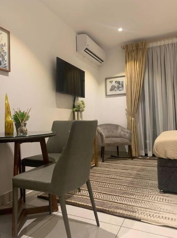 تناول الطعام