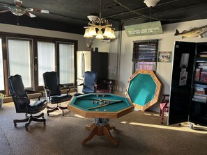 Game room - Steps to Lake Erie near Lakeside & Port Clinton - Private Hot Tub & Recreation (Lakeside Marblehead)