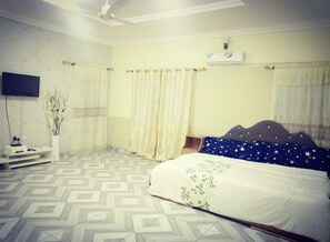 Zimmersafe, individuell dekoriert, individuell eingerichtet