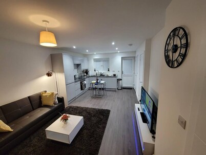 Impeccable 2-bed House in Milton Keynes