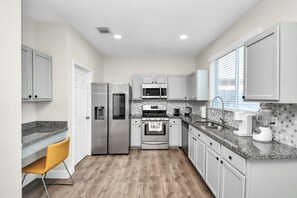 Microwave, oven, stovetop, dishwasher - Amazing 4-BR Oasis With Pool & Backyard Bliss (Cypress)