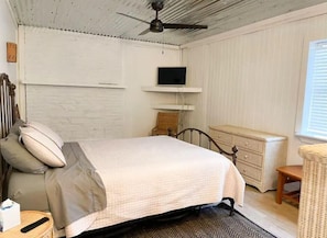 5 Schlafzimmer, Bügeleisen/Bügelbrett, kostenloses WLAN, Bettwäsche