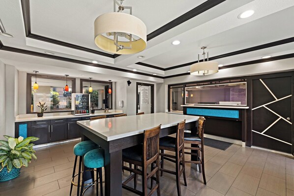 Lobby lounge - Scottish Inns Austin Downtown (Austin)