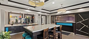 Scottish Inns Austin Downtown