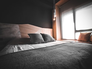 Studio Suite | Free cribs/infant beds, free WiFi, bed sheets