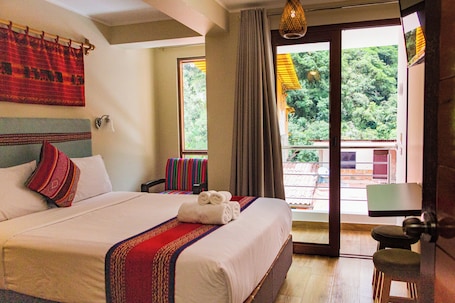 Superior Double Room, Mountain View | Desk, iron/ironing board, free WiFi. Rockrivers Machu Picchu