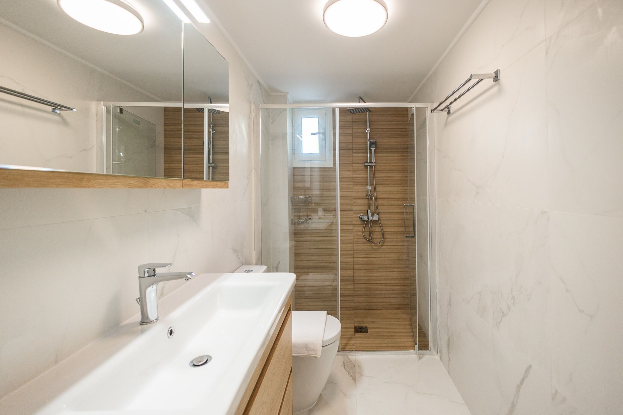 Luxury Apartment | 1 bedroom, iron/ironing board, free WiFi