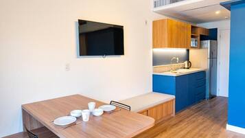 Fridge, microwave, cookware/dishes/utensils