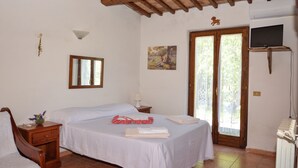 Unclassified image, 2 of 54, button - La Fraschetta (Bolsena)