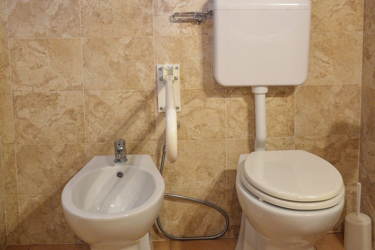 Traditional Oda | Banyo | Ücretsiz banyo/kozmetik ürünleri, saç kurutma makinesi