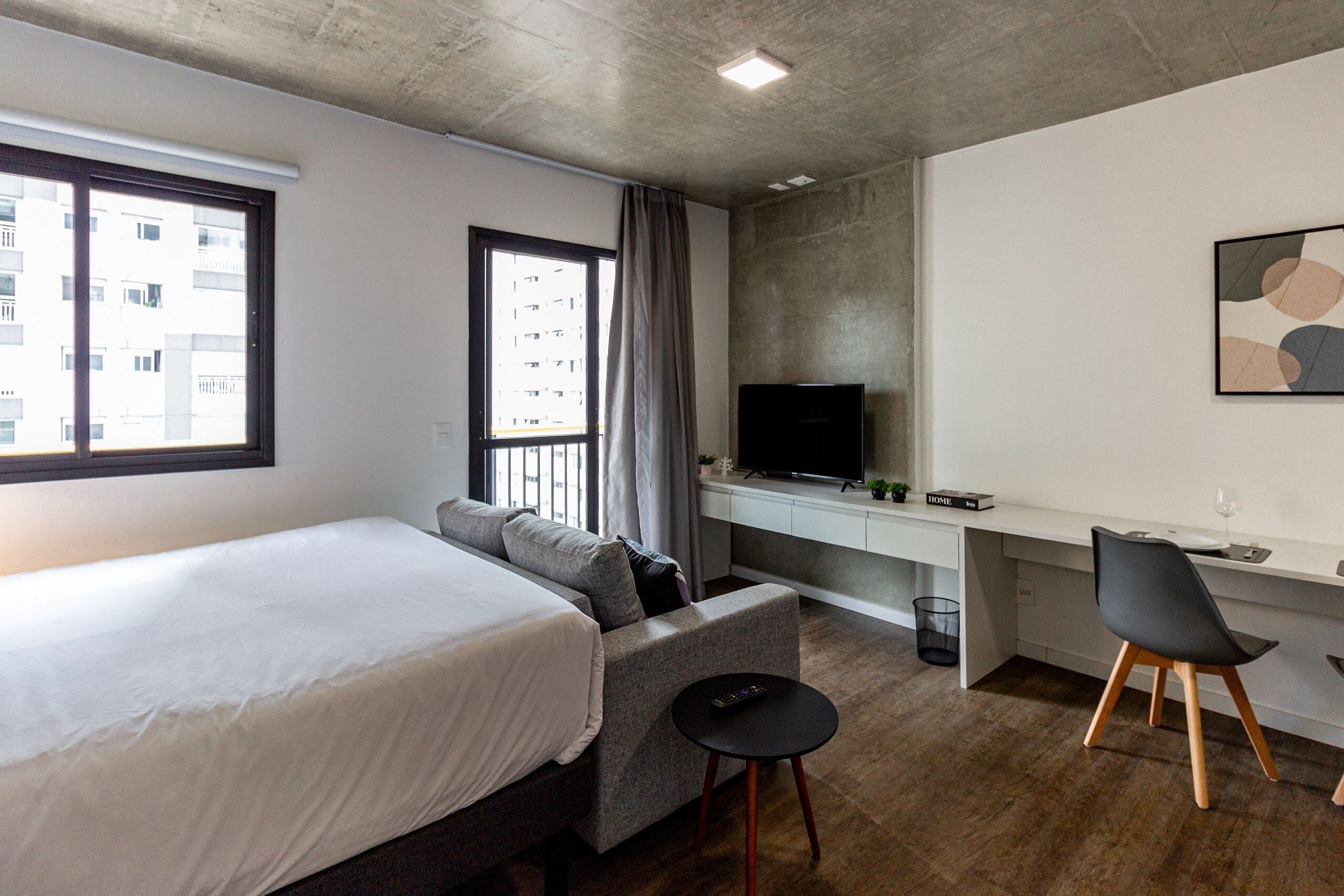 Fer et planche à repasser, accès Internet, draps fournis