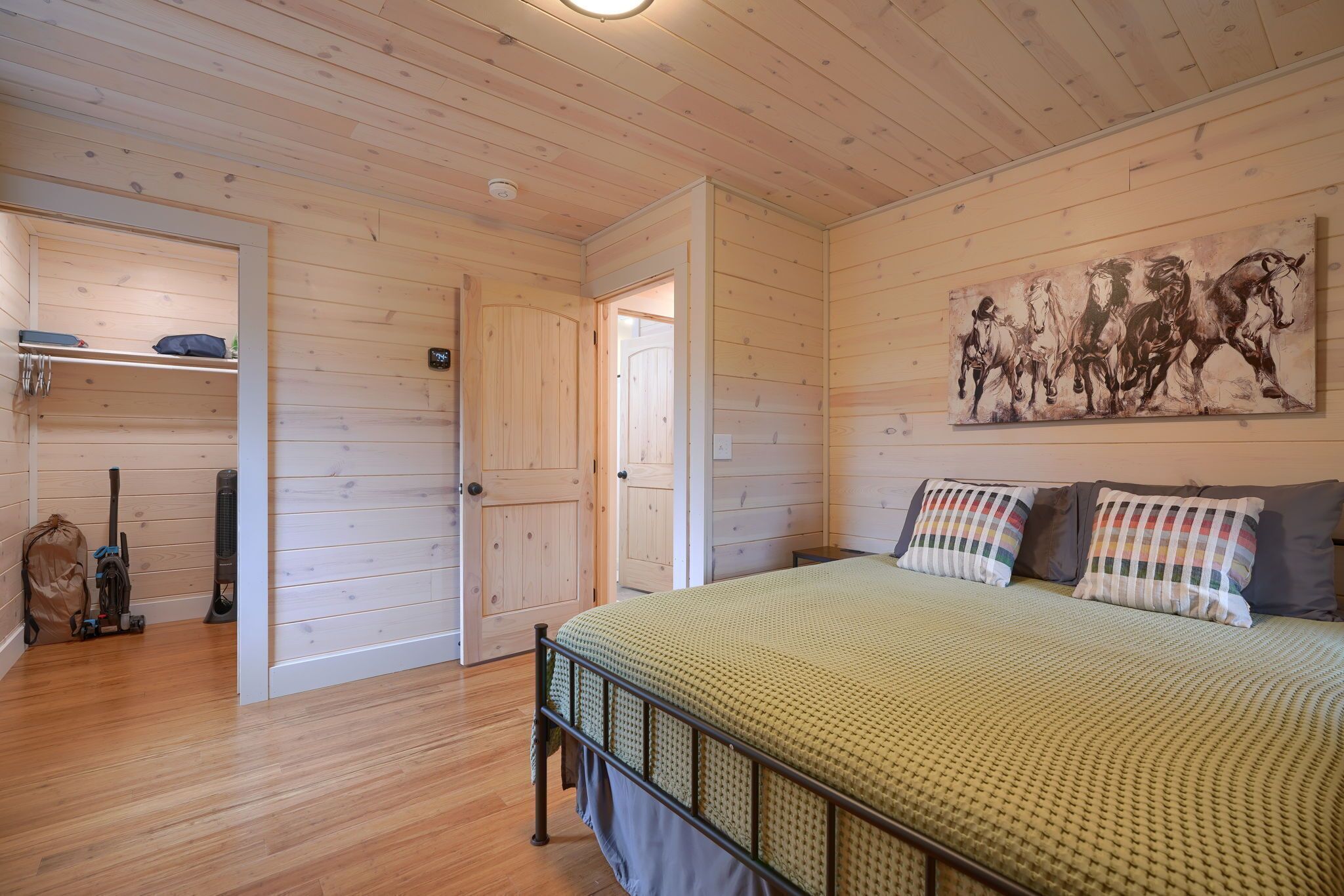 2 chambres, accès au Wi-Fi (inclus), literie fournie