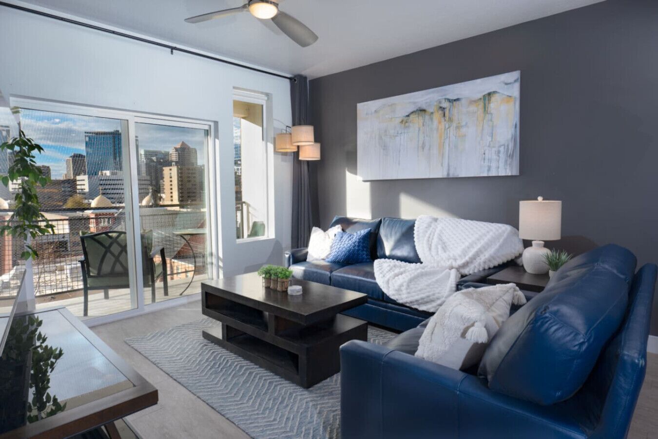 Smart-TV, Tischtennisplatte