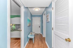 2 bedrooms, iron/ironing board, WiFi, bed sheets - Sea Turtle (Myrtle Beach)